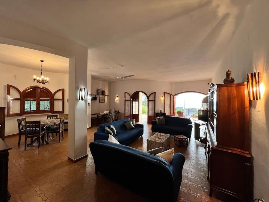 {Beach-House } Villa Mare Fuori マツァーラ・デル・ヴァッロ エクステリア 写真