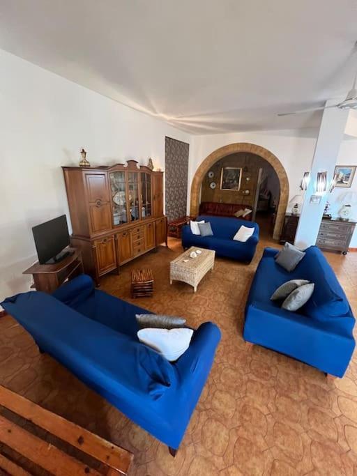 {Beach-House } Villa Mare Fuori マツァーラ・デル・ヴァッロ エクステリア 写真