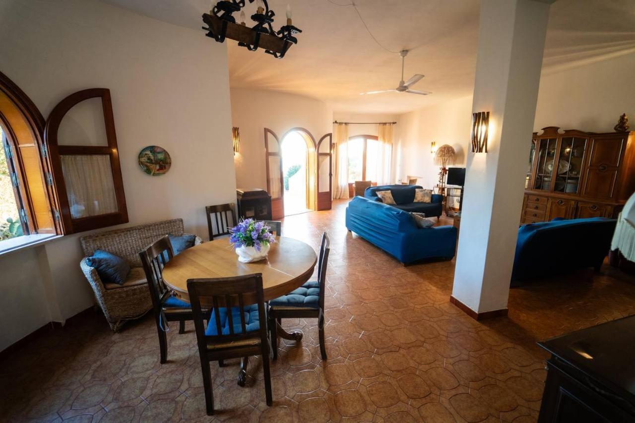 {Beach-House } Villa Mare Fuori マツァーラ・デル・ヴァッロ エクステリア 写真