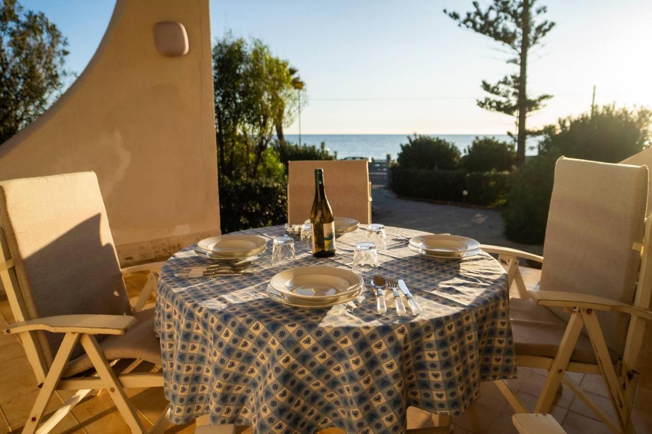 {Beach-House } Villa Mare Fuori マツァーラ・デル・ヴァッロ エクステリア 写真