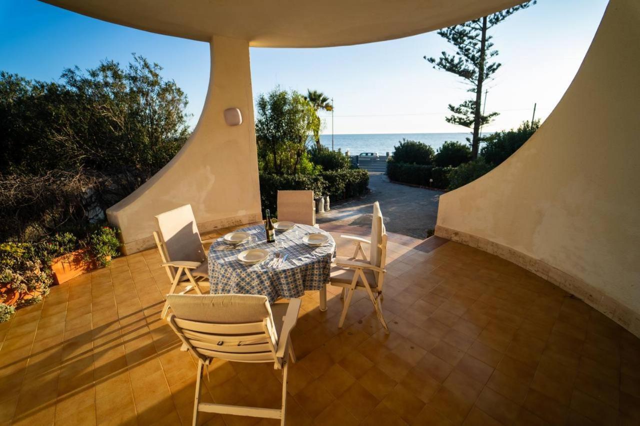 {Beach-House } Villa Mare Fuori マツァーラ・デル・ヴァッロ エクステリア 写真