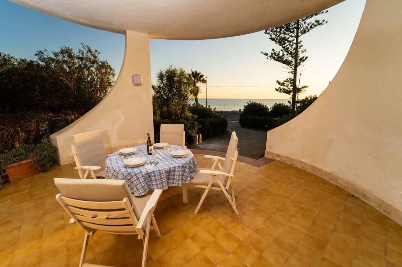 {Beach-House } Villa Mare Fuori マツァーラ・デル・ヴァッロ エクステリア 写真